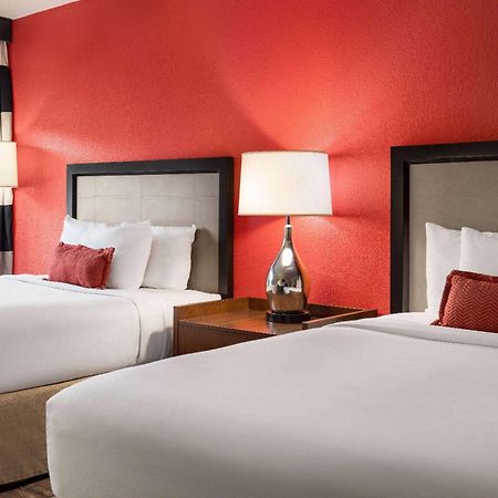 Ramada By Wyndham Albuquerque Airport Hotel Eksteriør billede