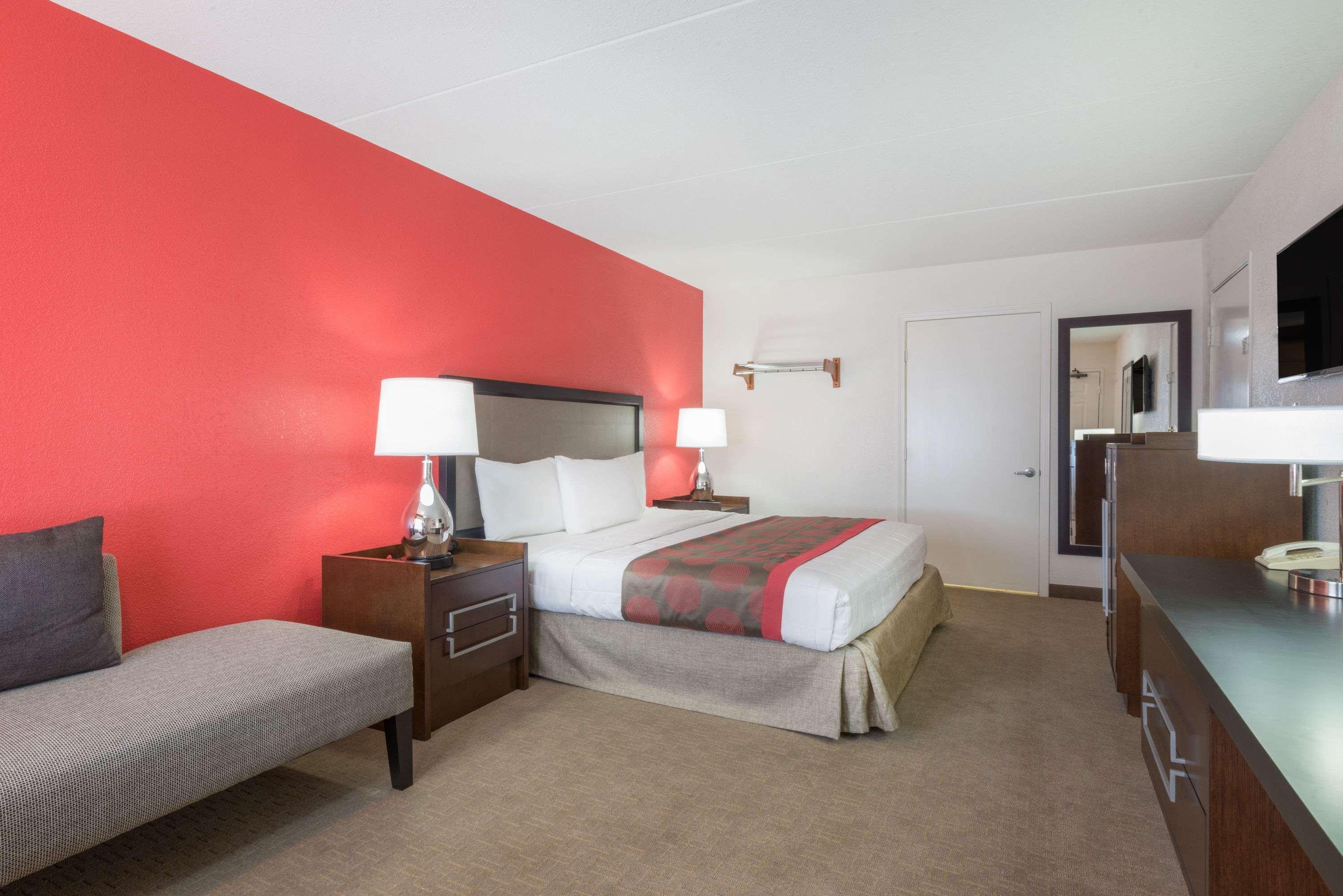 Ramada By Wyndham Albuquerque Airport Hotel Eksteriør billede